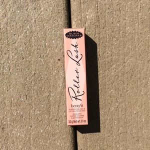 BNIB Benefit Roller Lash Mini Mascara